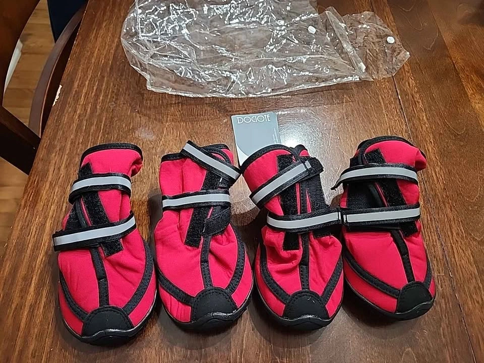 Used Dociote Pack Of Red Dog Shoes Pre Owned XXL - photo 3