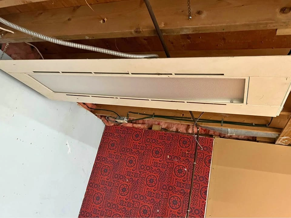 Workstation Tube Light