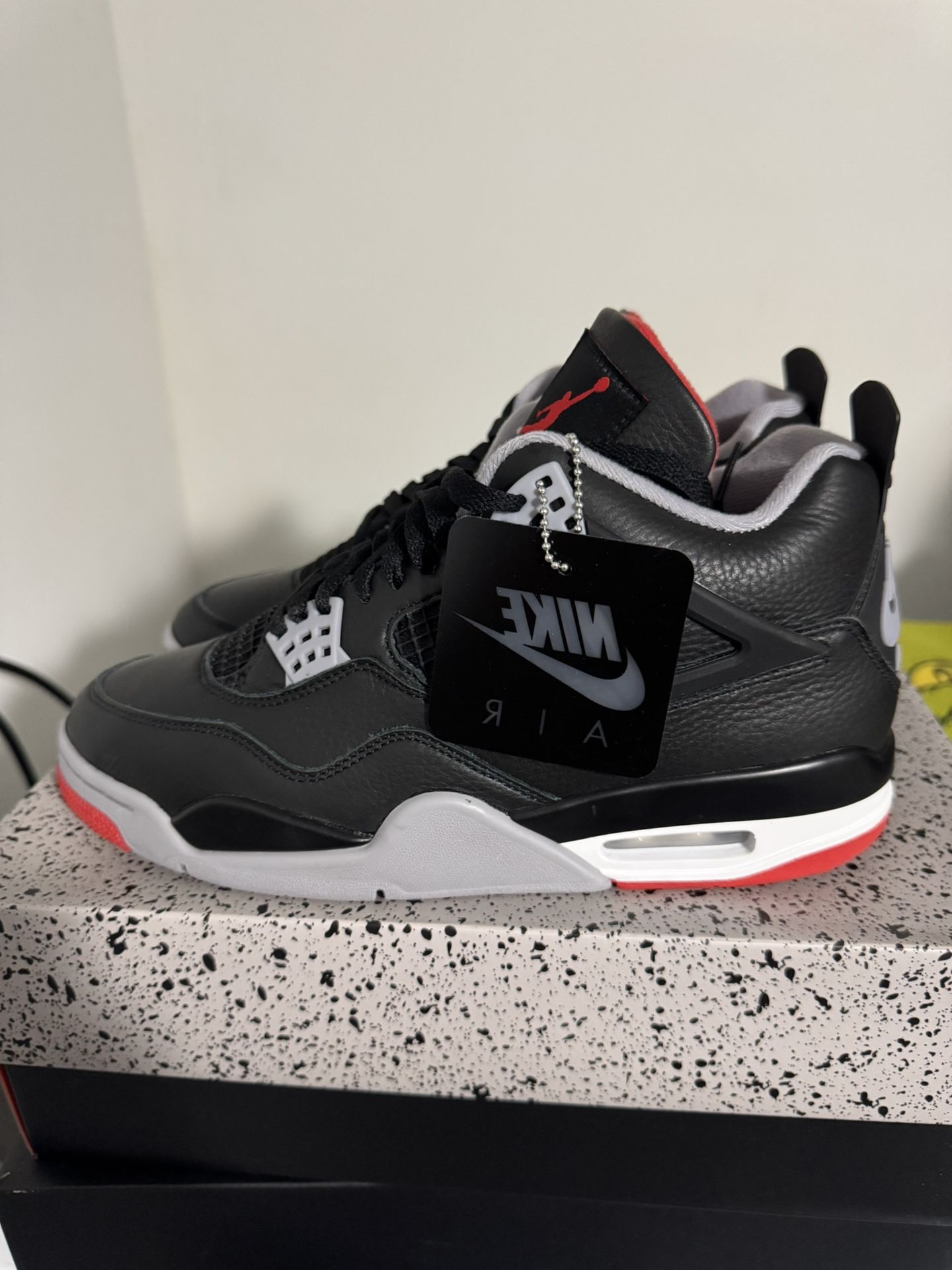 Jordan Retro 4 Bred Reimagined Sz 9 - photo 3