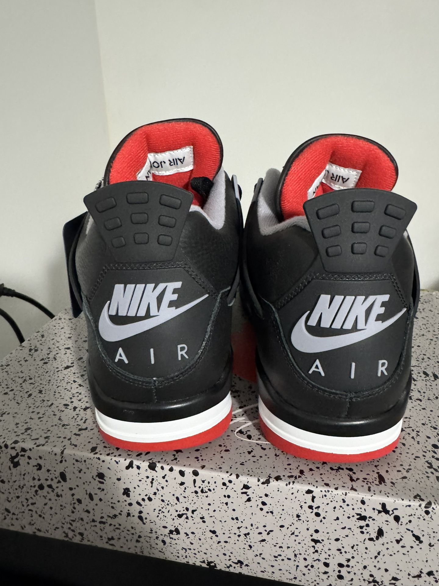 Jordan Retro 4 Bred Reimagined Sz 9 - photo 4