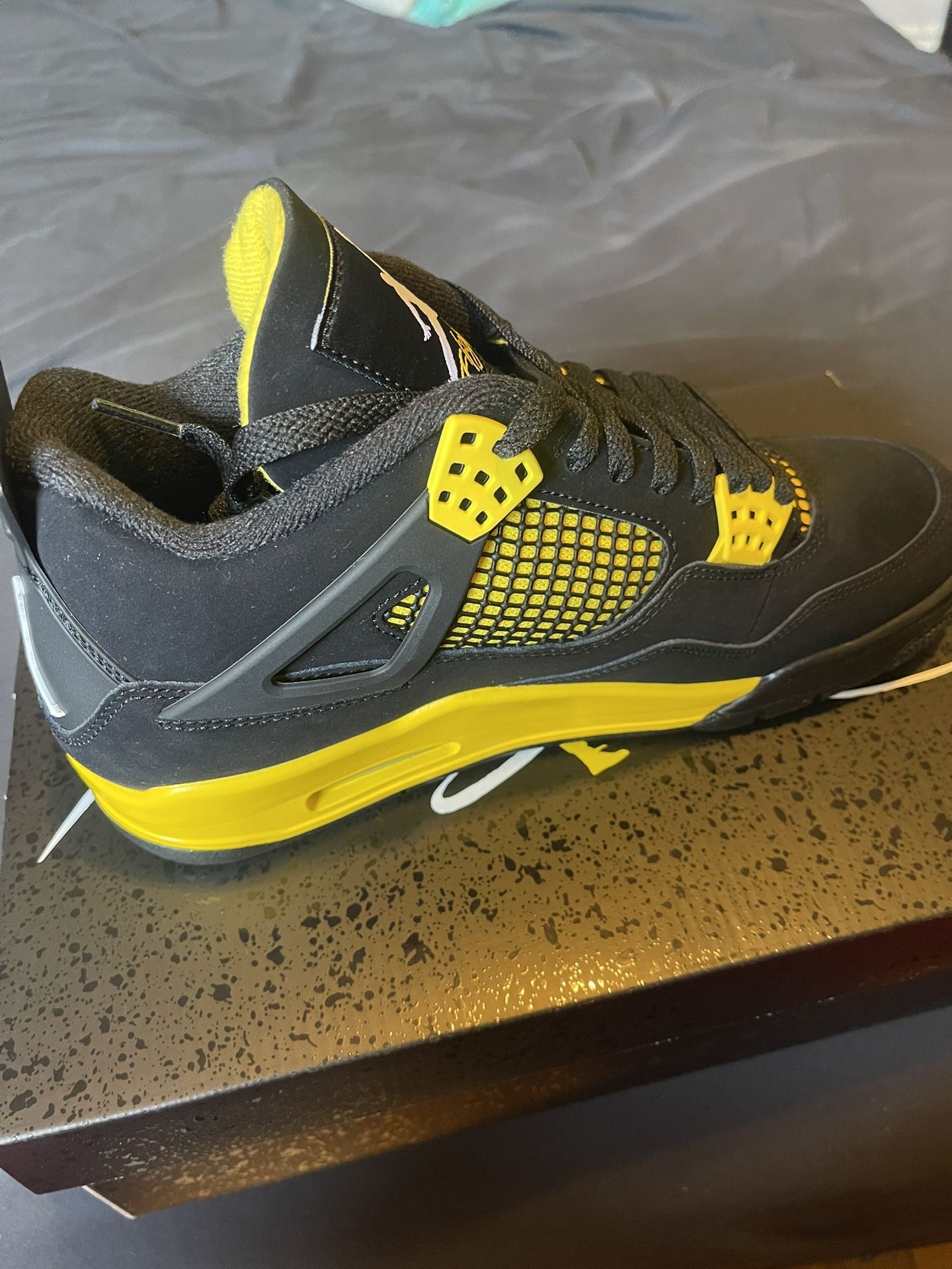 Jordan Retro 4s - photo 4