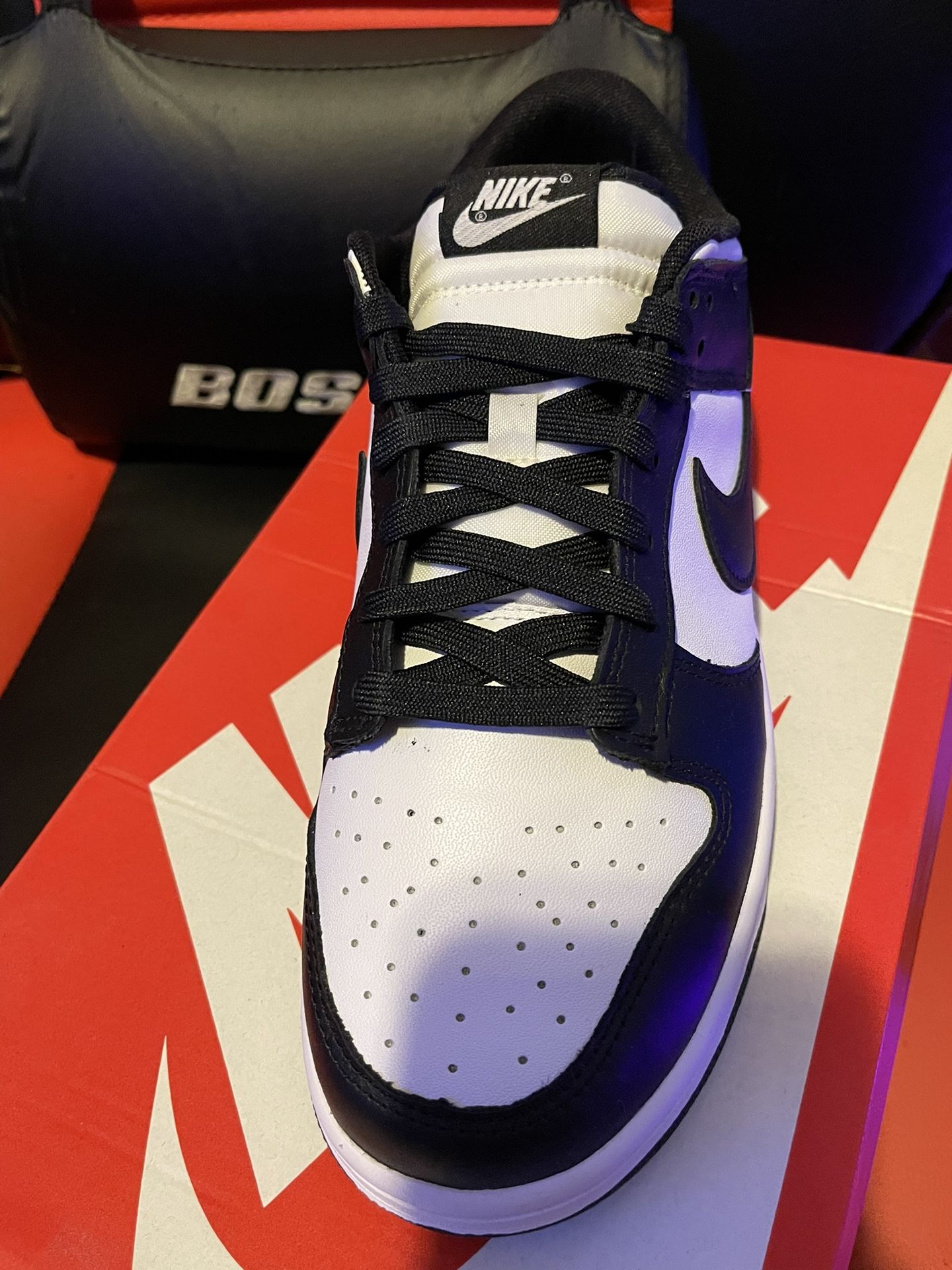 NIKE DUNK LOWS PANDA
