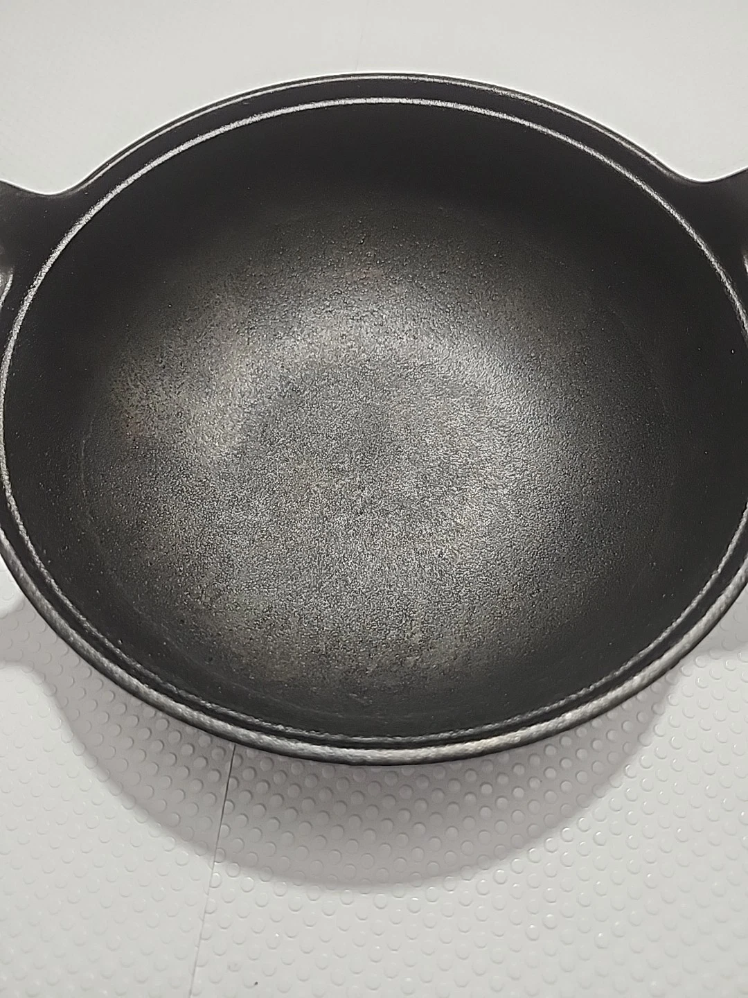 Used Cast Iron Skillet Has Wear - photo 2