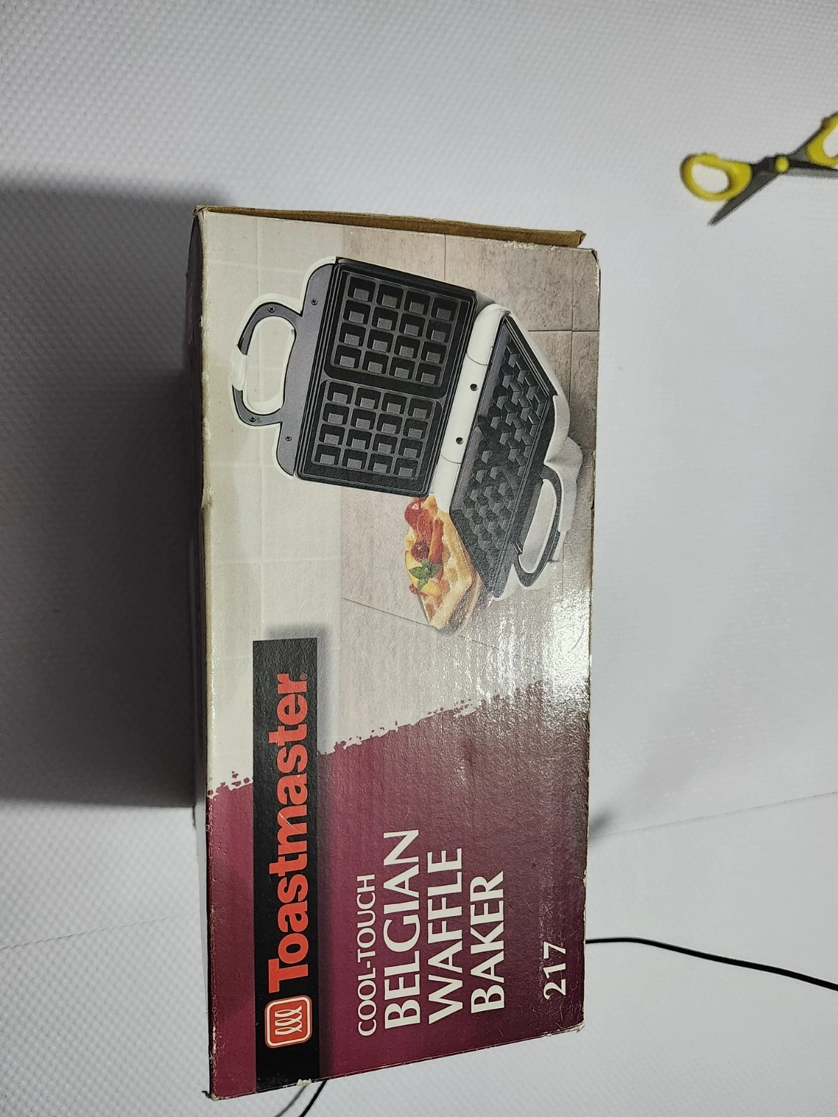 New Toastmaster Belgian Waffle Baker (Trump Branded) - photo 2