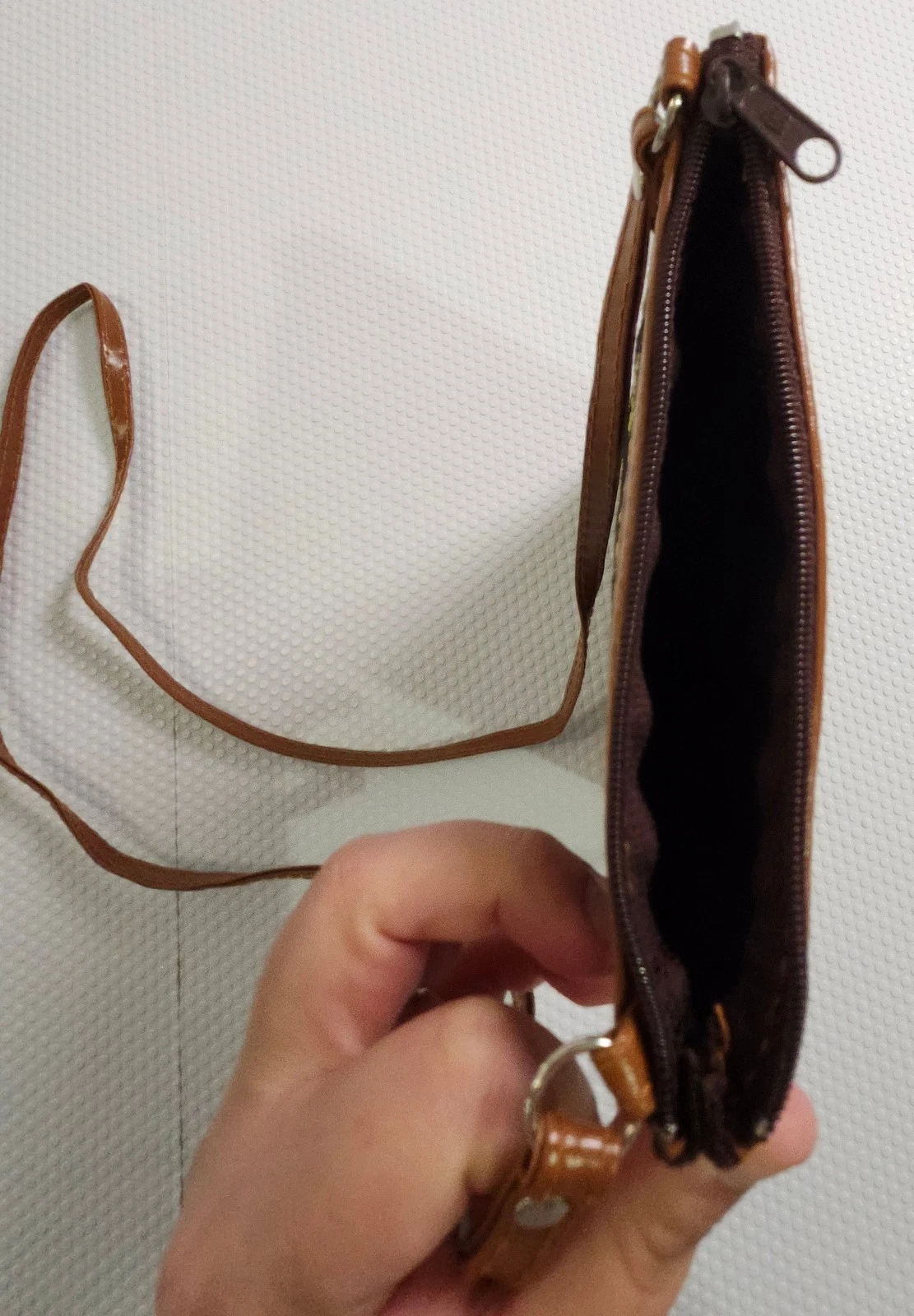 Black & Brown Elephant Print Crossbody Bag - photo 4