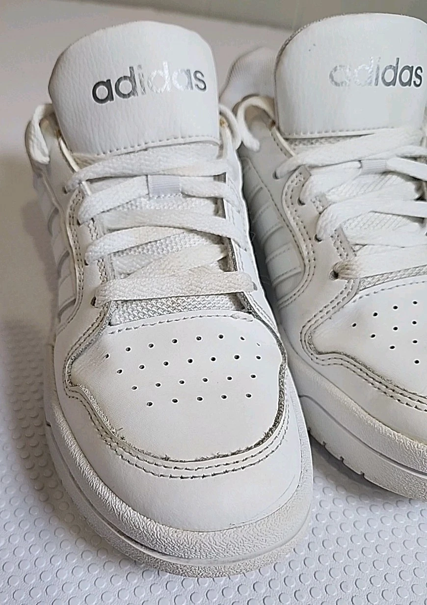 White Adidas Entrap Sneakers Women's Size 6.5 - photo 2