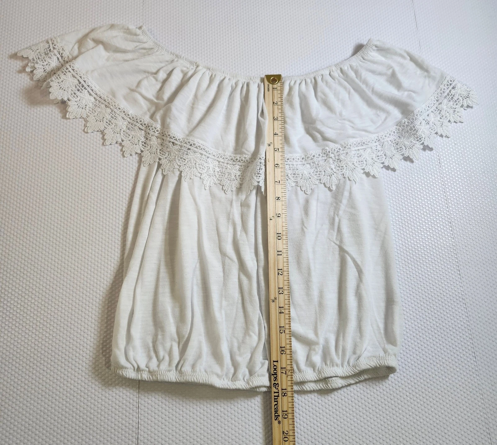 Paper Tee White Off-Shoulder Lace Trim Tunic - photo 2
