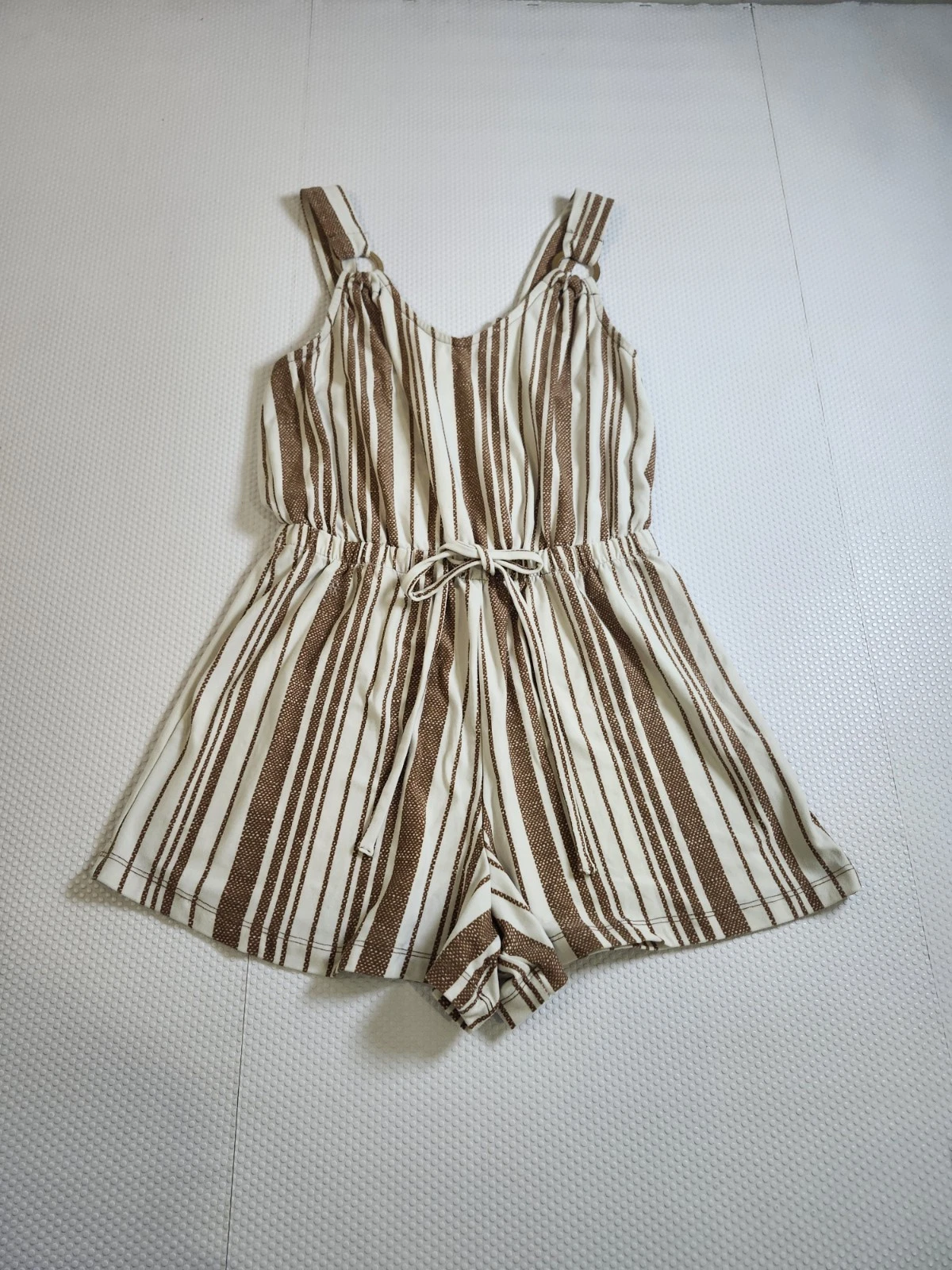Derek Heart Cream & Brown Striped Sleeveless Romper - Size S