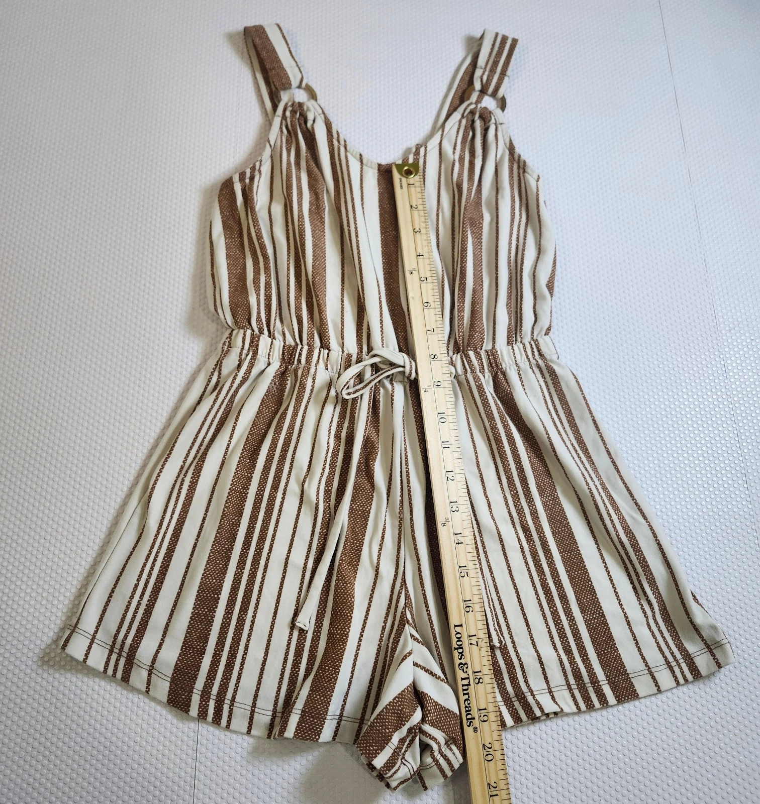 Derek Heart Cream & Brown Striped Sleeveless Romper - Size S - photo 2