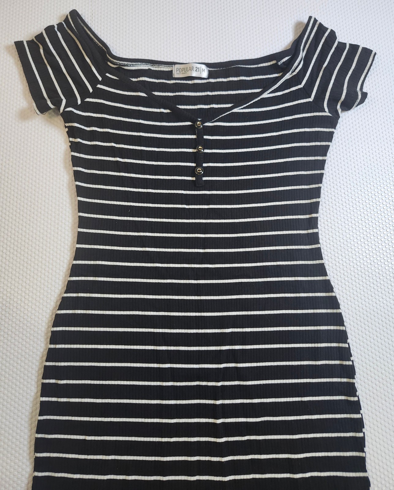 Off-Shoulder Black and White Striped Midi Dress - photo 2