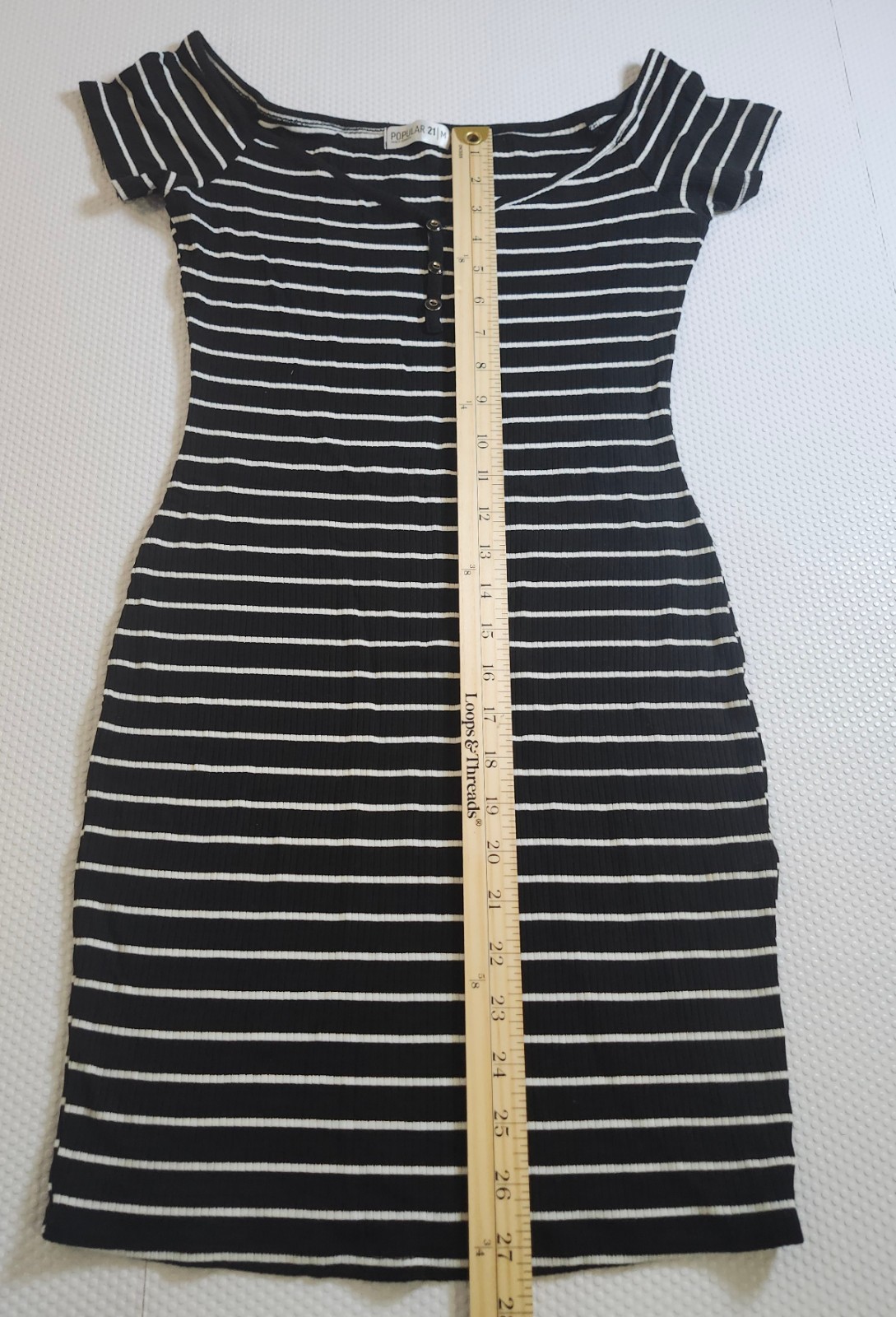Off-Shoulder Black and White Striped Midi Dress - photo 4