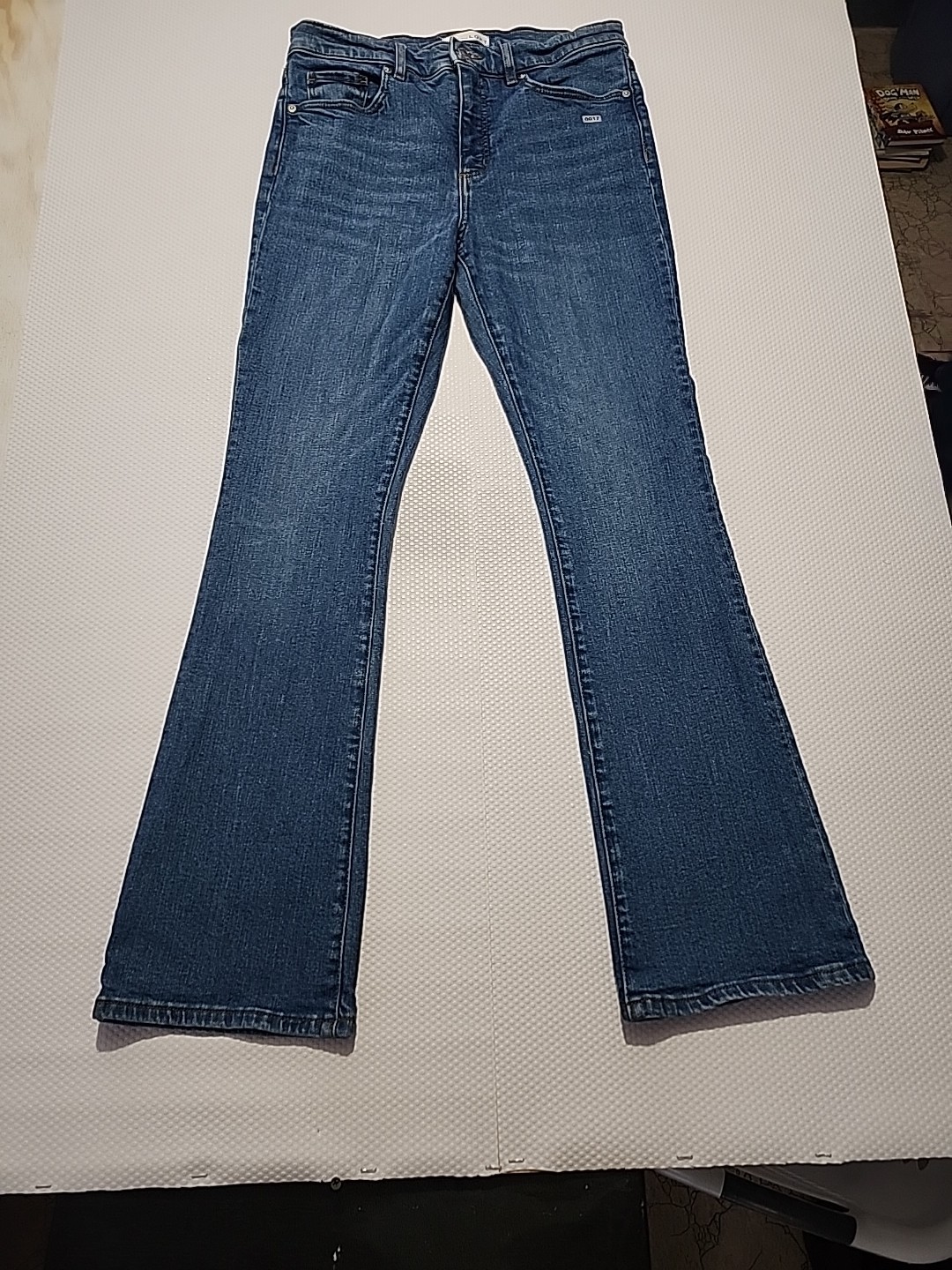 Women's LOFT BLUE JEANS SIZE 28/6 BOOT CUT PRE OWNED GOOD CONDIT