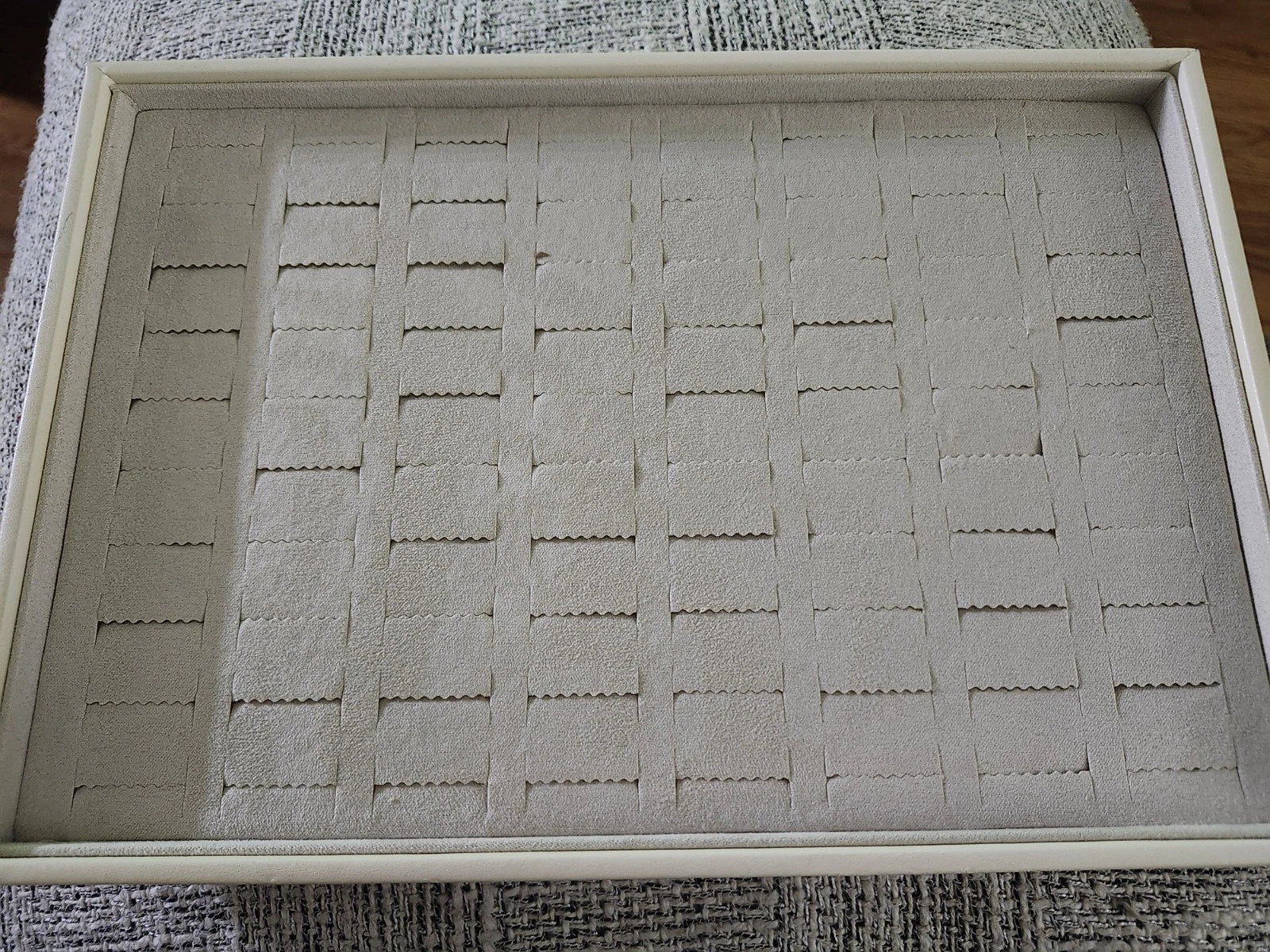 Neutral Cream Jewelry/Ring Display Tray/Case - photo 2