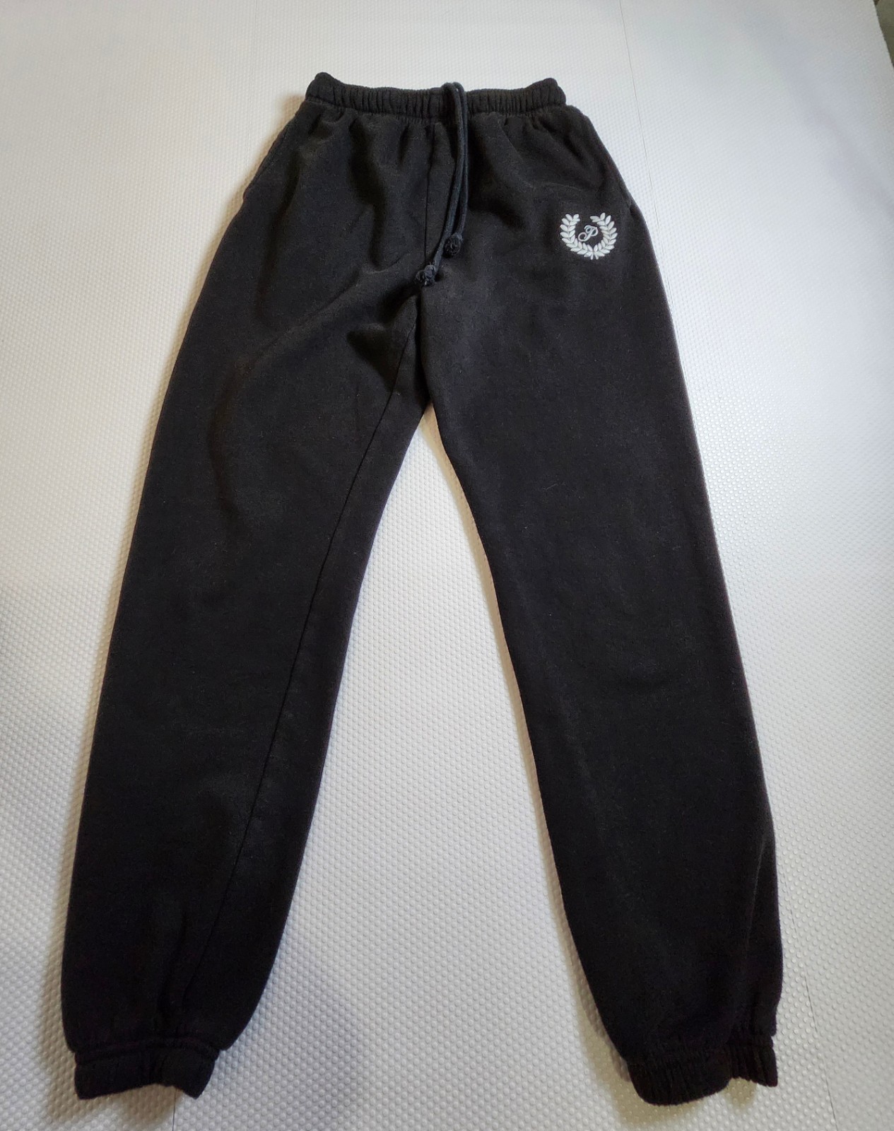 PINK Victoria's Secret Black Jogger Sweatpants w/ Laurel Logo (W