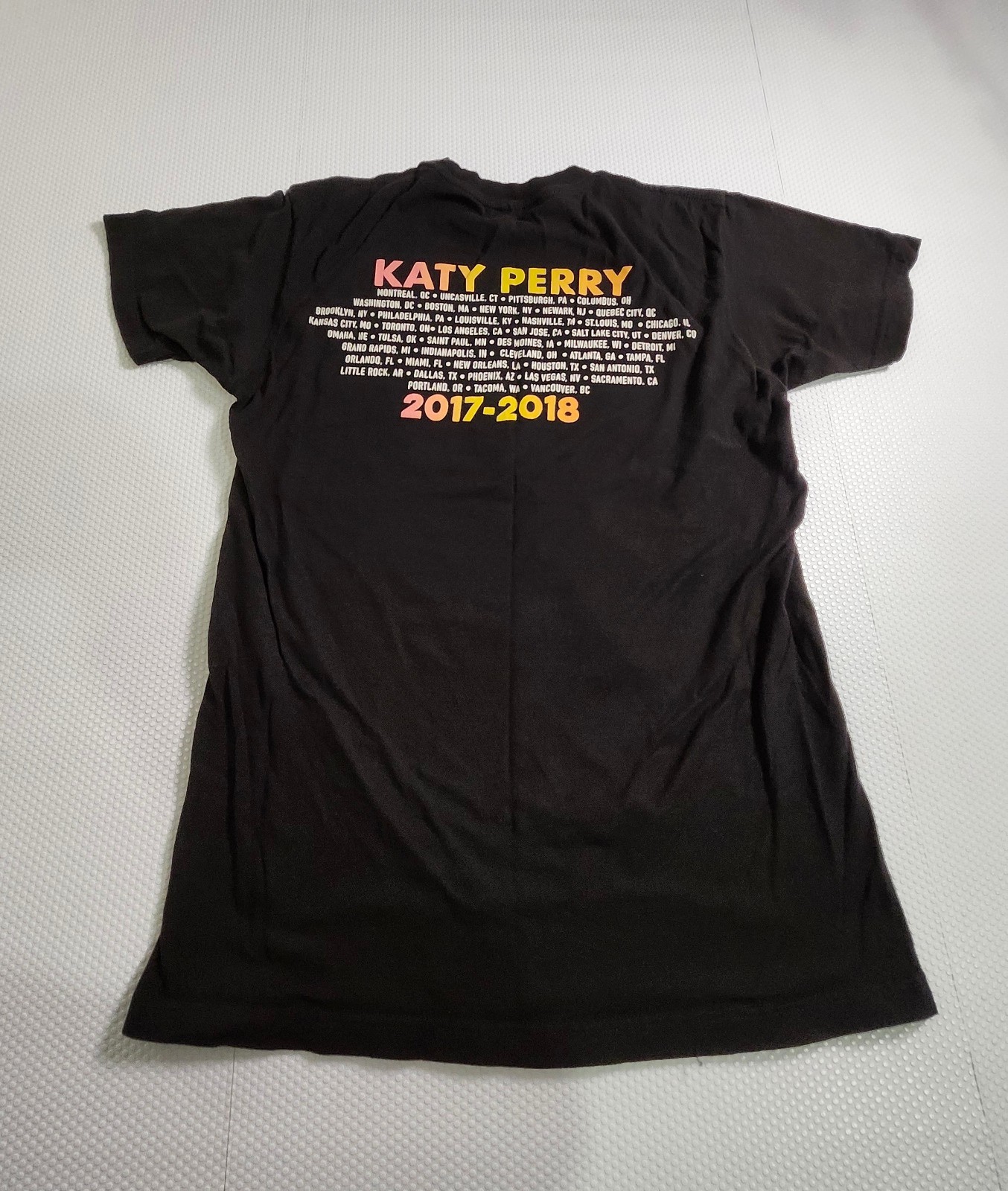 Katy Perry Witness The Tour Black Graphic Tee - photo 3