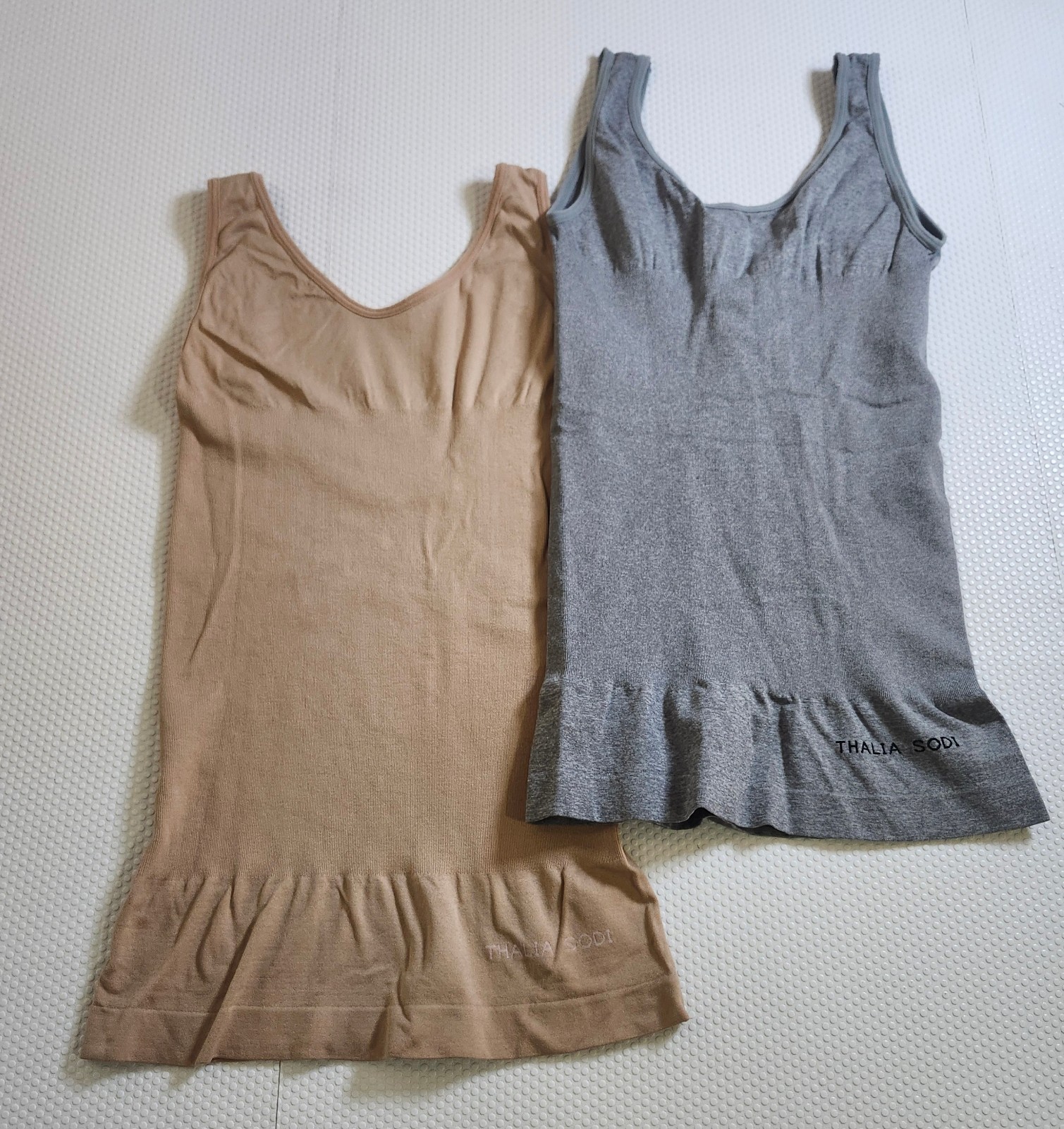 Thalia Sodi Tan and Gray Seamless Ruffle Hem Camisoles