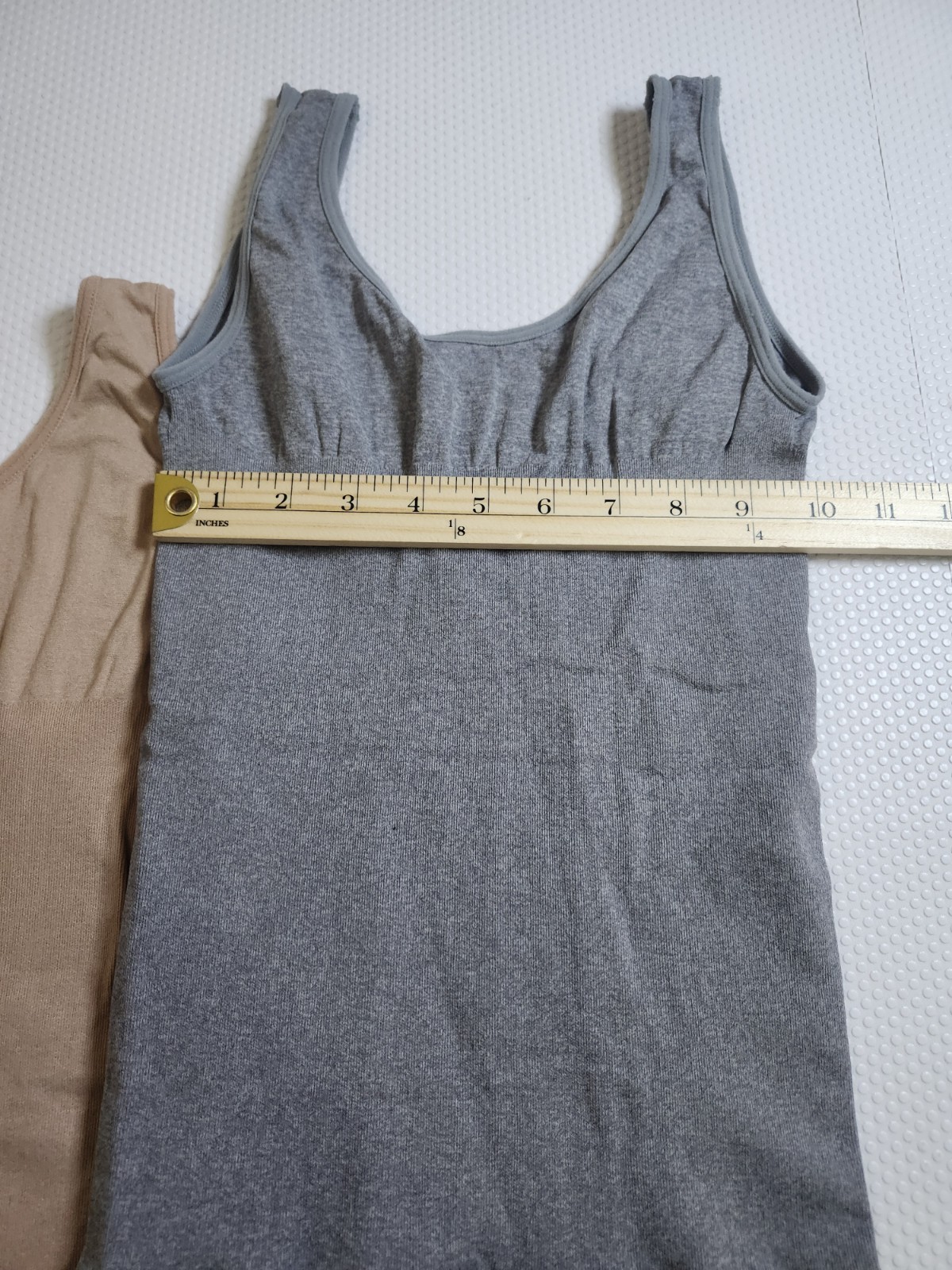 Thalia Sodi Tan and Gray Seamless Ruffle Hem Camisoles - photo 3