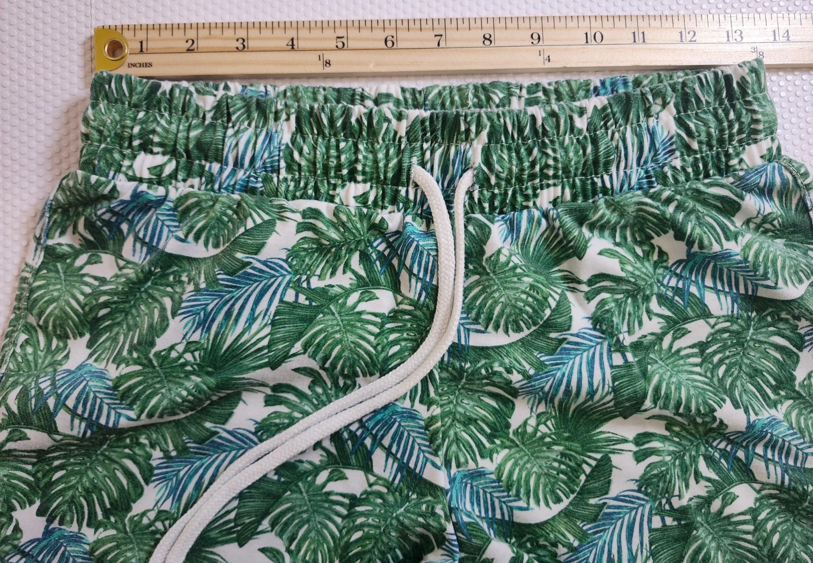 Women's Green Tropical Leaf Drawstring Athletic Shorts - photo 4