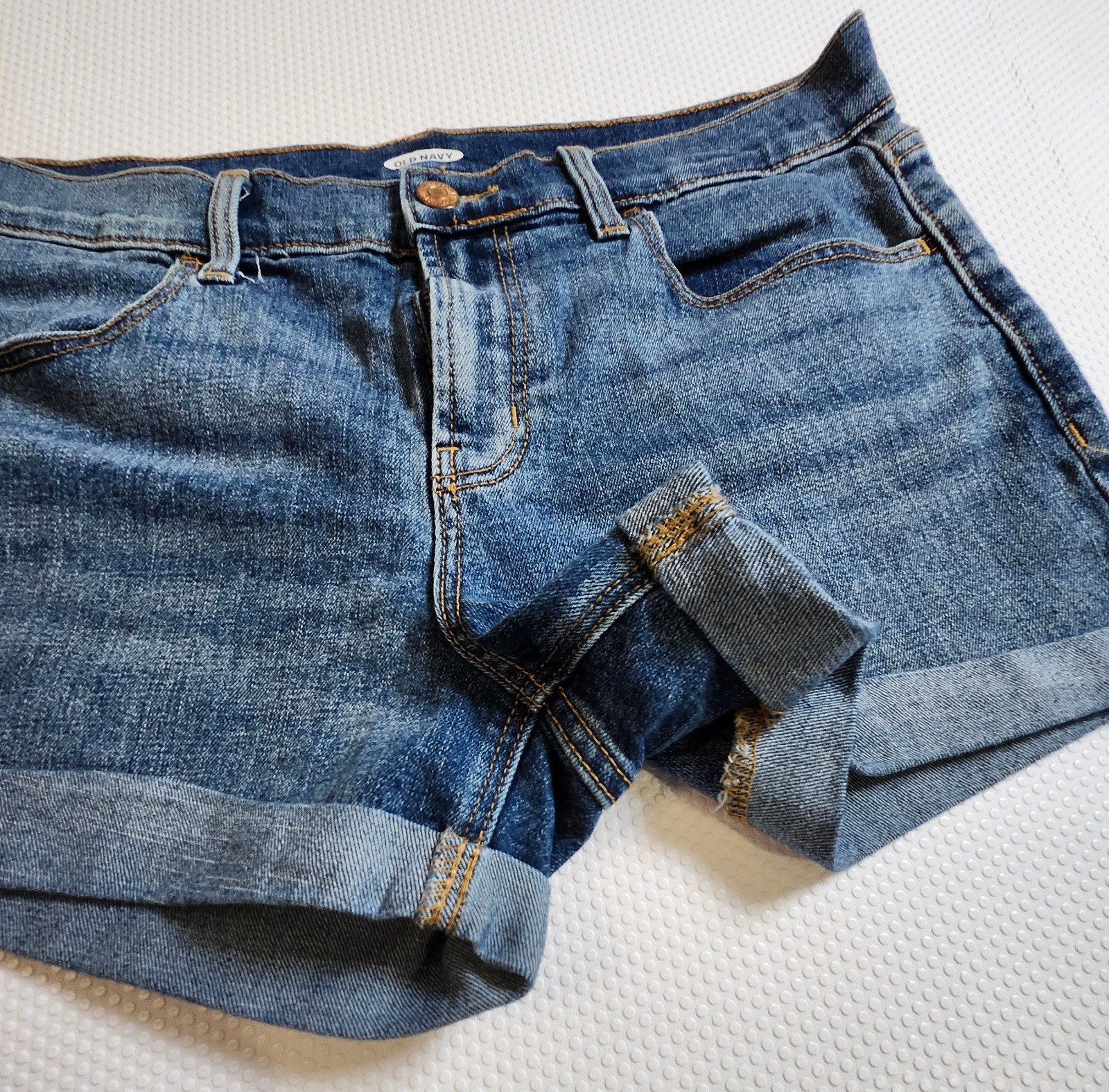 Old Navy Women's Blue Denim Roll-Cuff Shorts - photo 2