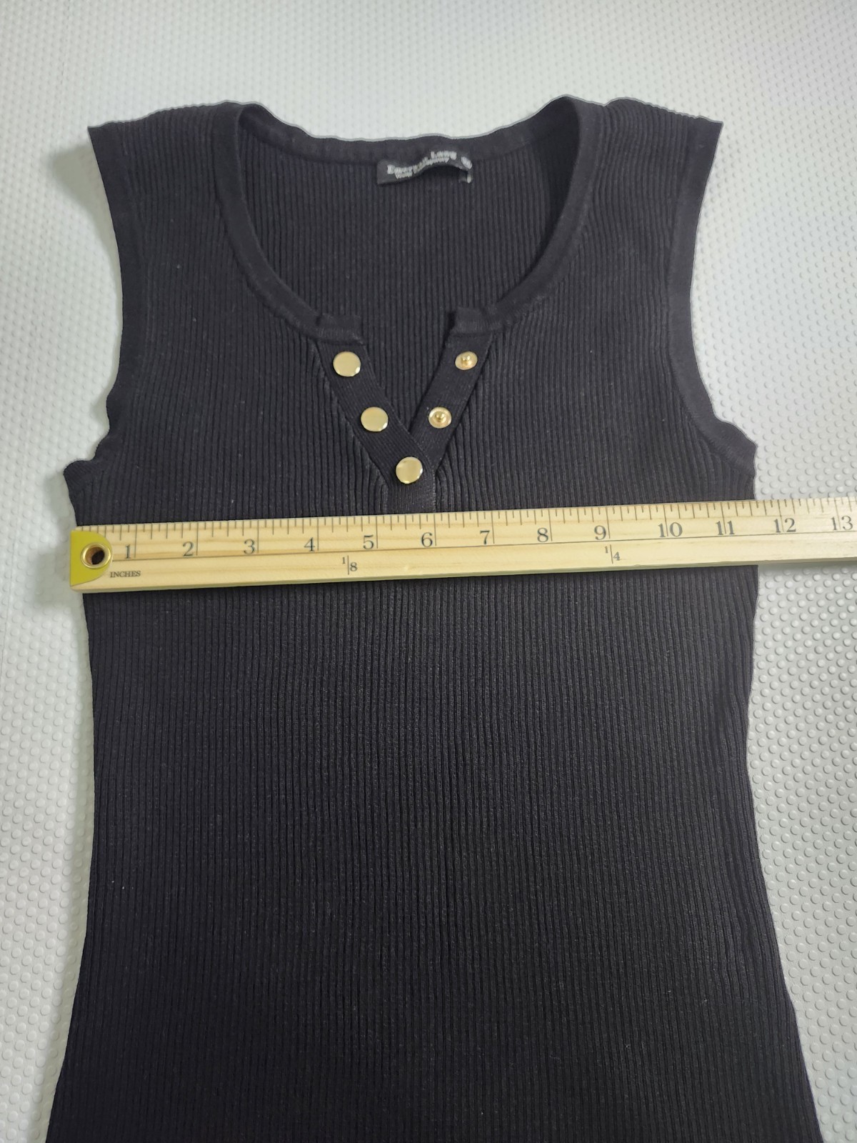 Black Ribbed Sleeveless Tank with Gold Snap Placket - photo 3