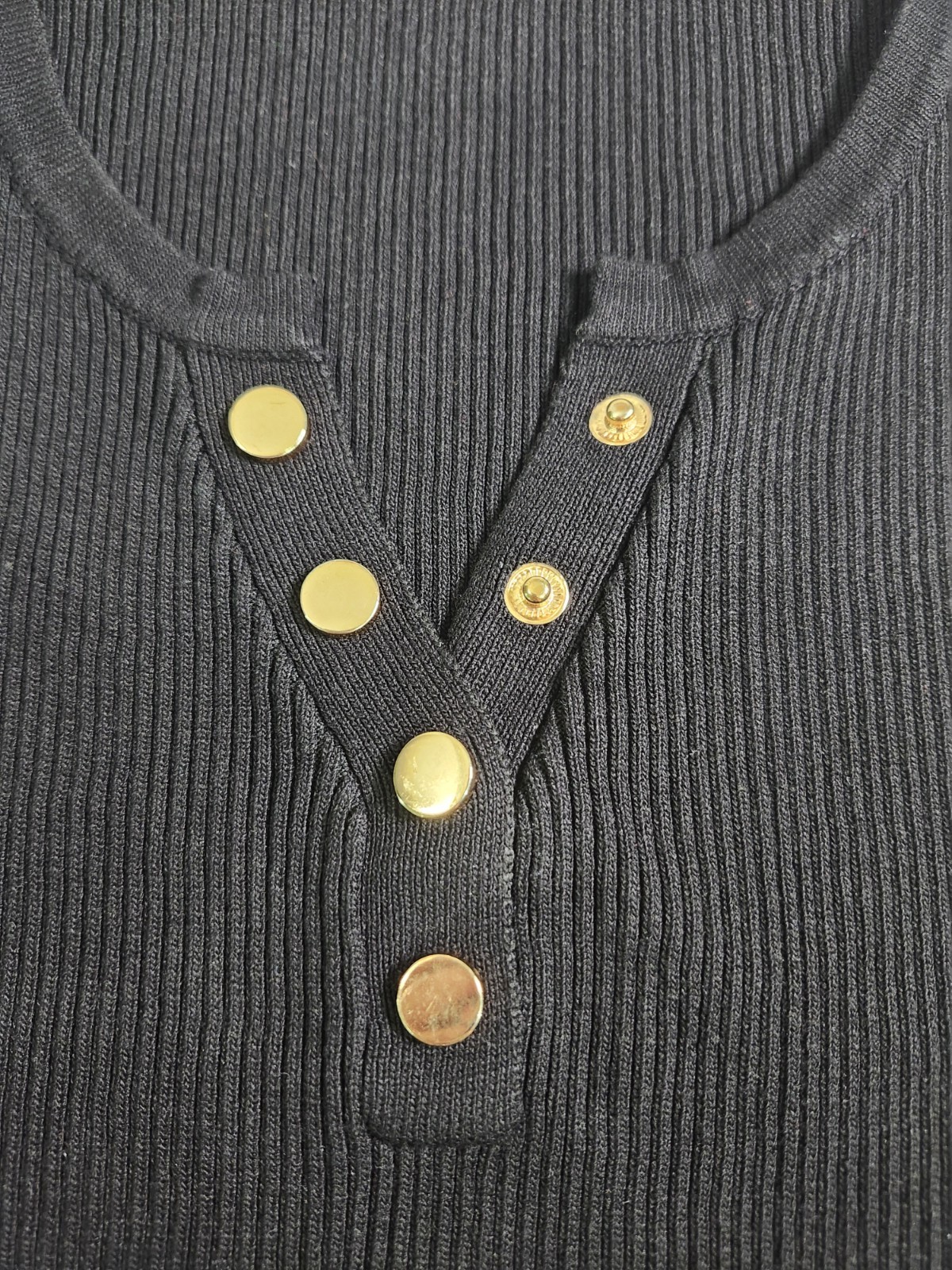 Black Ribbed Sleeveless Tank with Gold Snap Placket - photo 5
