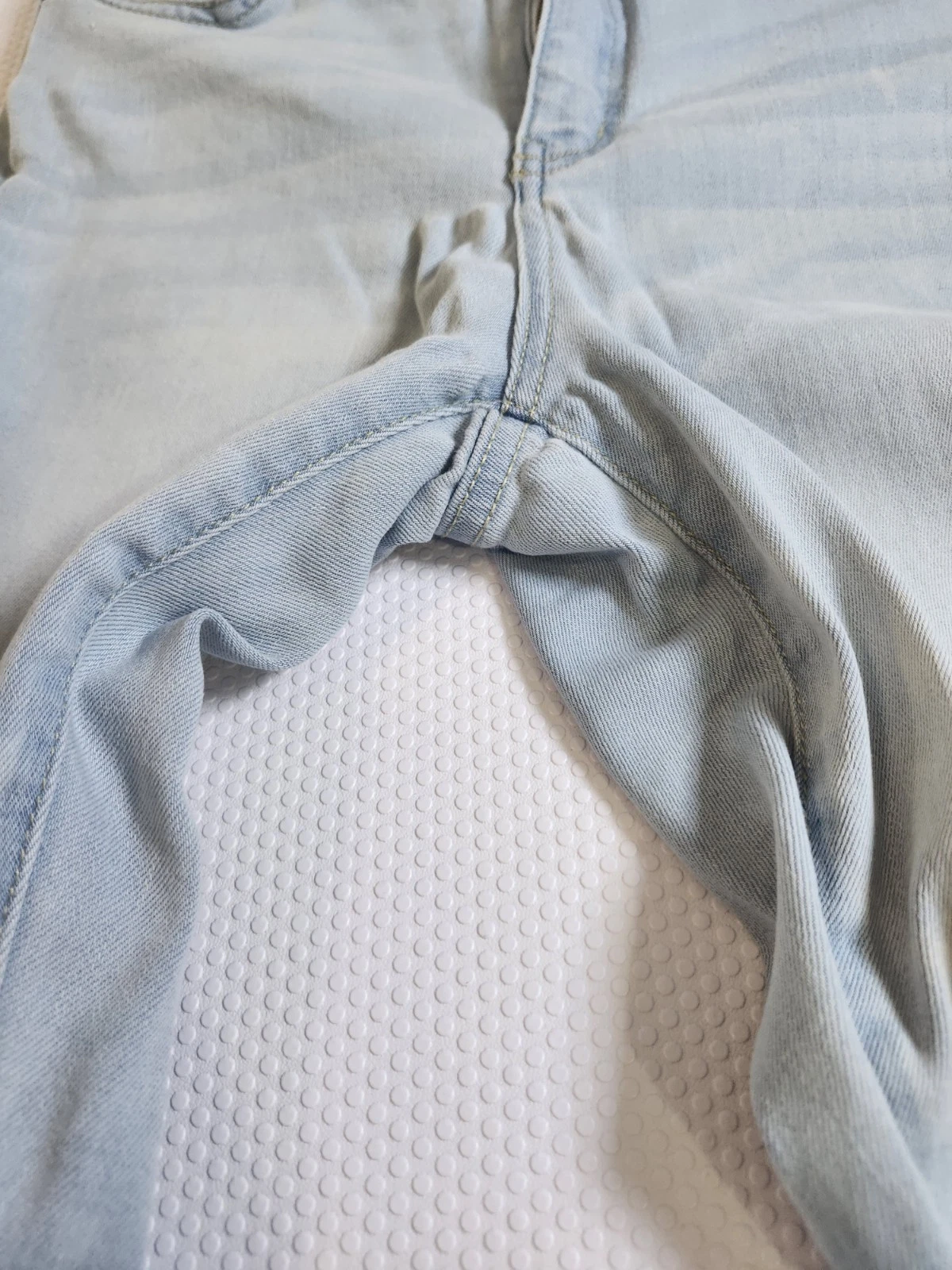 Bluenotes Light Wash Ripped Women's Skinny Jeans - photo 5
