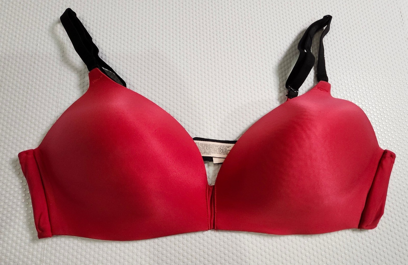 Victoria's Secret Smooth Red T-Shirt Bra 38C