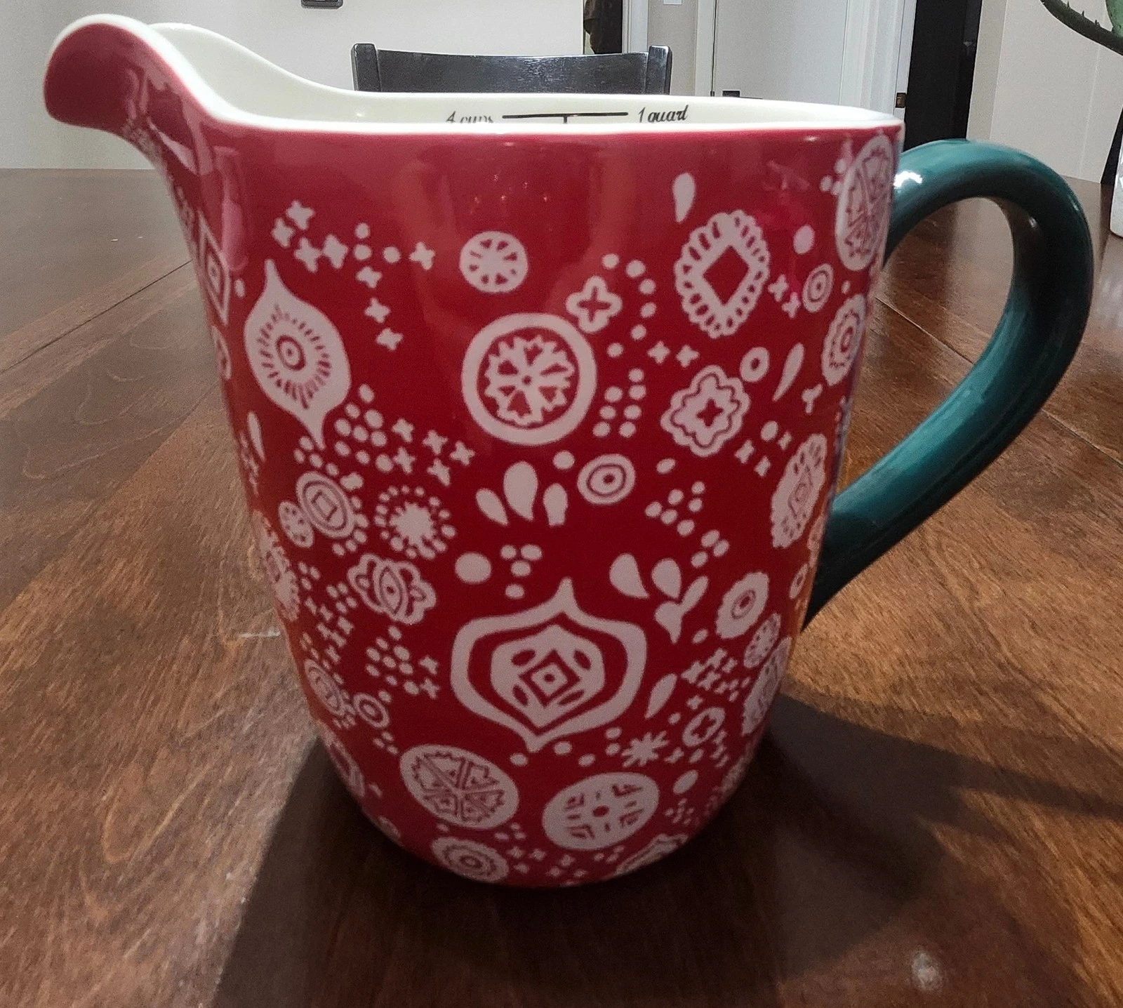 The Pioneer Woman Red And White Ceramic Measuring Cup with Green