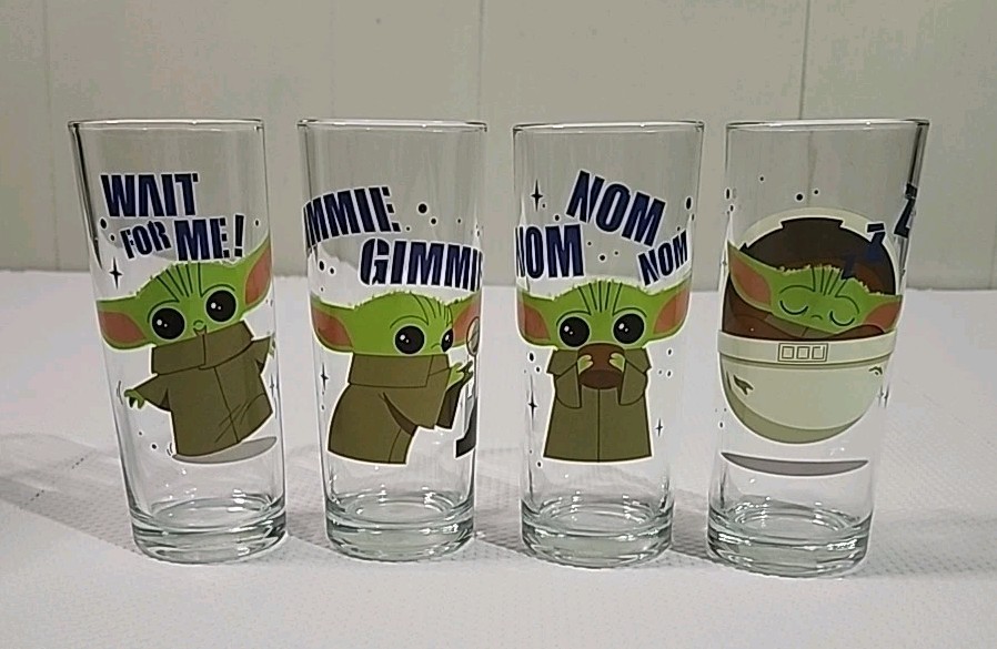 Disney Star Wars Baby Yoda Mandalorian 4 Glass Cups 10 Oz