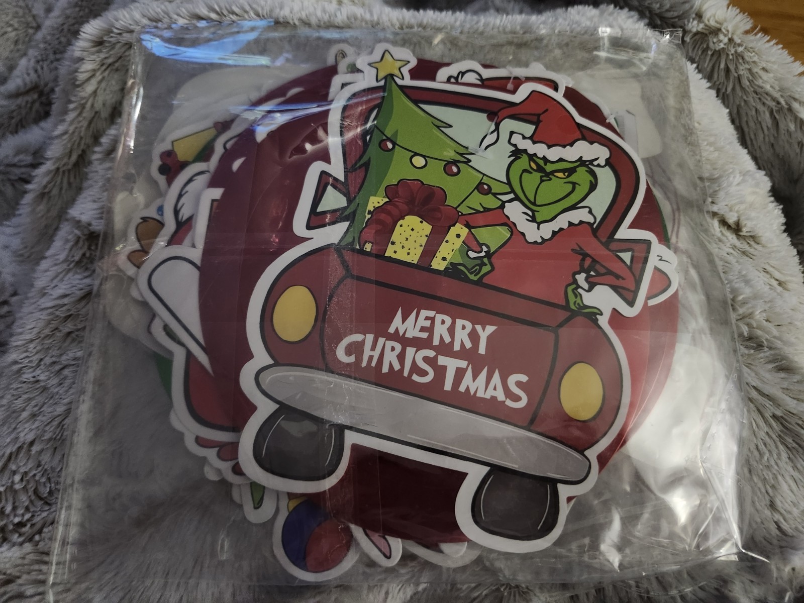 Drink Up Grinches Merry Christmas Holiday Garland - photo 3