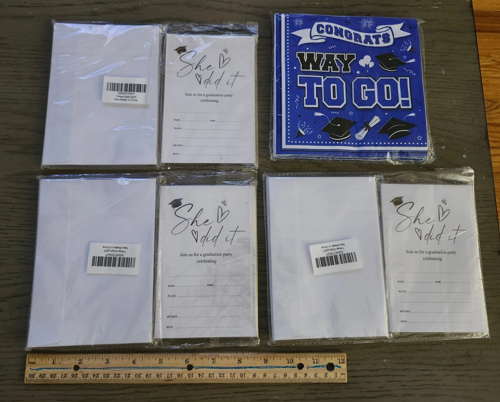 Graduation Invitation Cards Set (3) - She Did It (White) + Napki