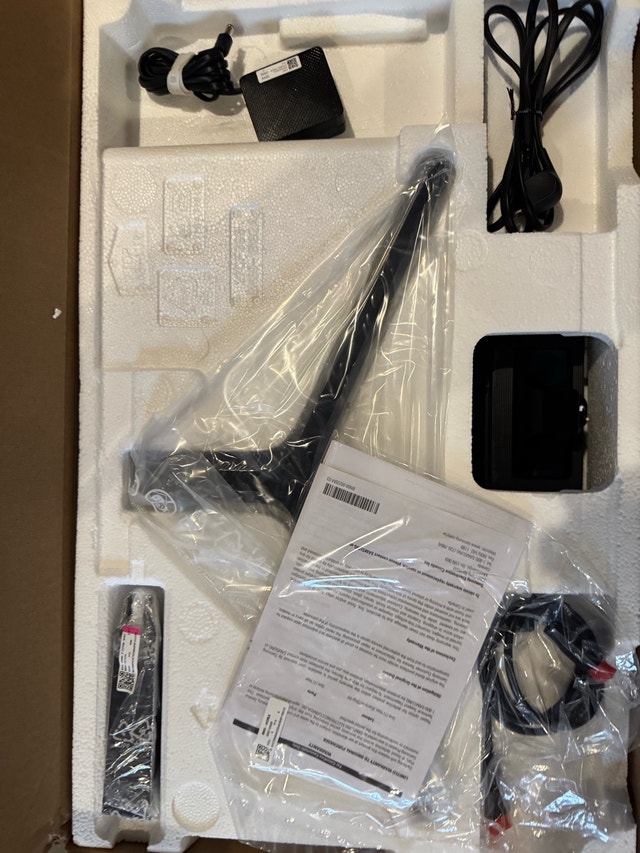 Two Samsung 27" Curved Monitors and Dual Arm Mount - photo 5