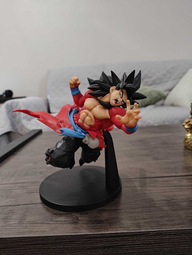 Banpresto Goku Xeno SS4 Figure - photo 2