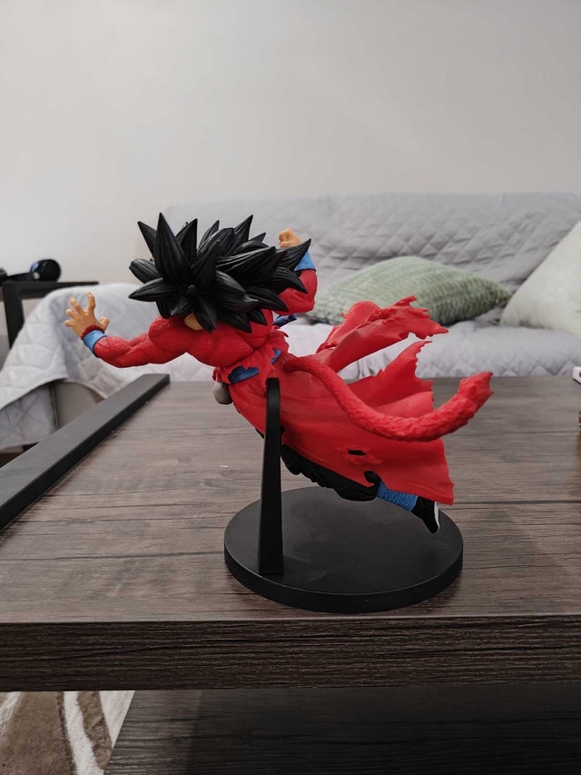 Banpresto Goku Xeno SS4 Figure - photo 3