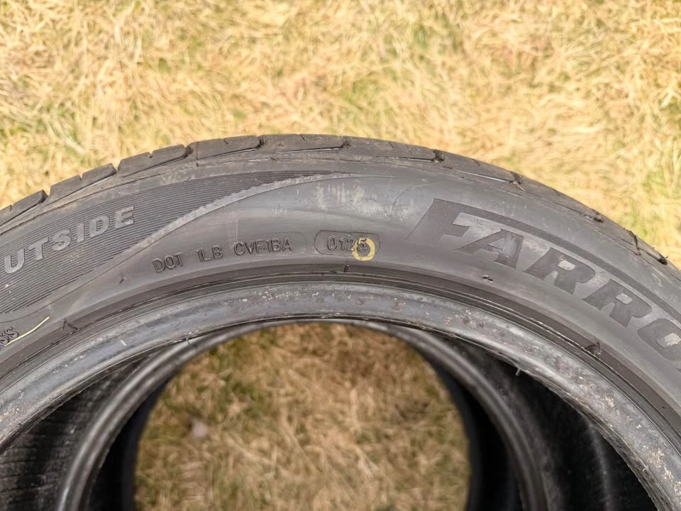 2 x 17" All Season High Performance Tires 215/50ZR17 - photo 4