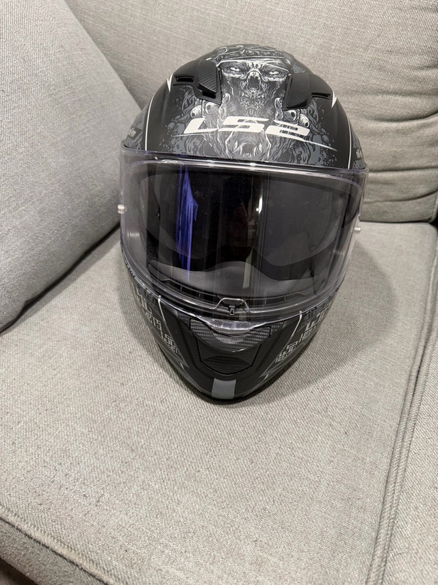 LS2 Helmet XL