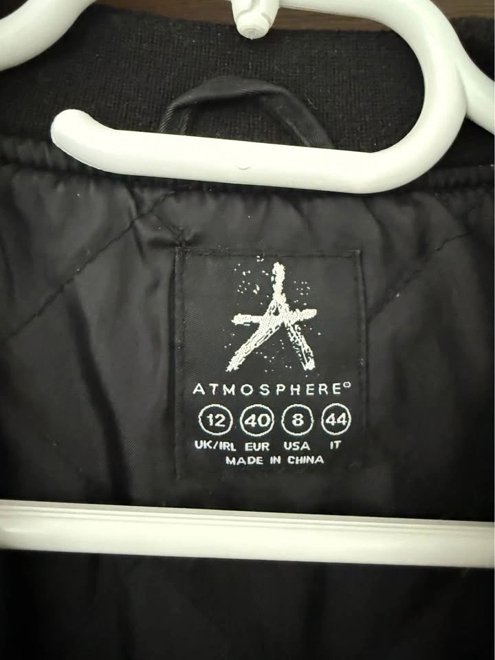 Black bomber jacket - photo 3