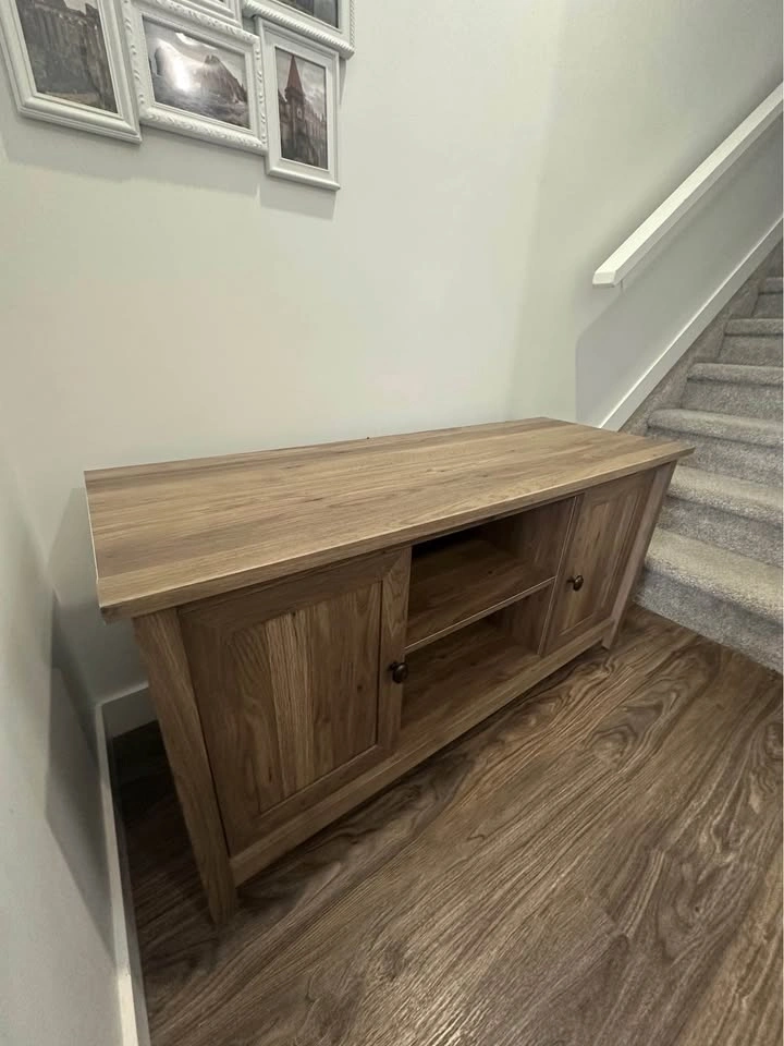 TV Stand with Storage – Good Condition - photo 2