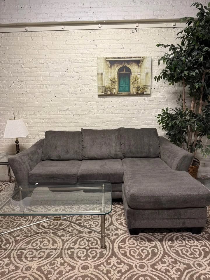 Dark Black Sectional (Free Delivery) - photo 3
