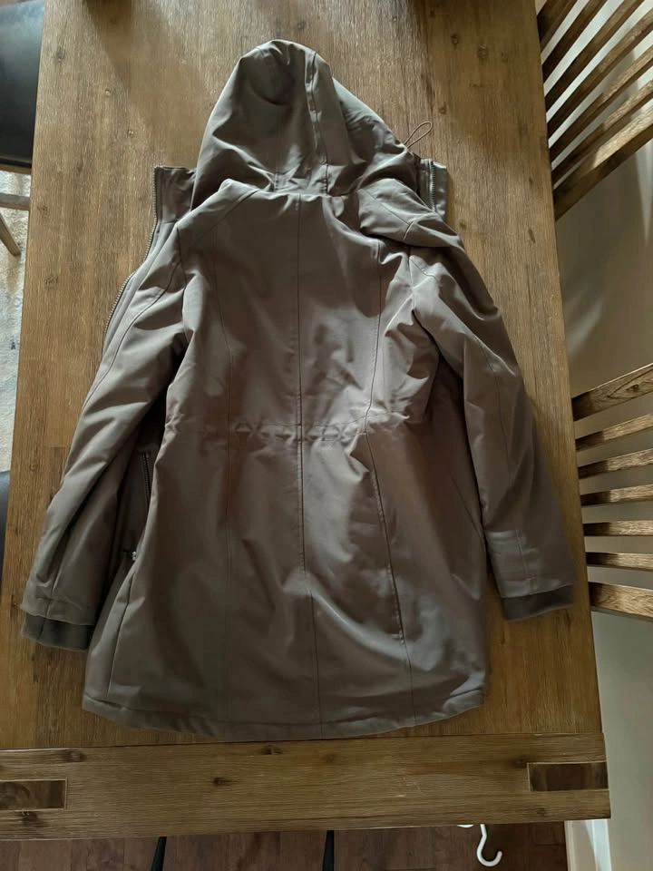 Brand New Calvin Klein Jacket - photo 3
