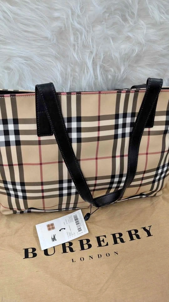 Burberry London Nova Check Tote – Black Leather Trim