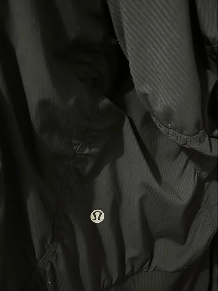 Lululemon Sweater/Jacket image indicator(6)