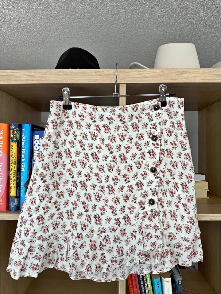 Hollister Floral Skirt - photo 2