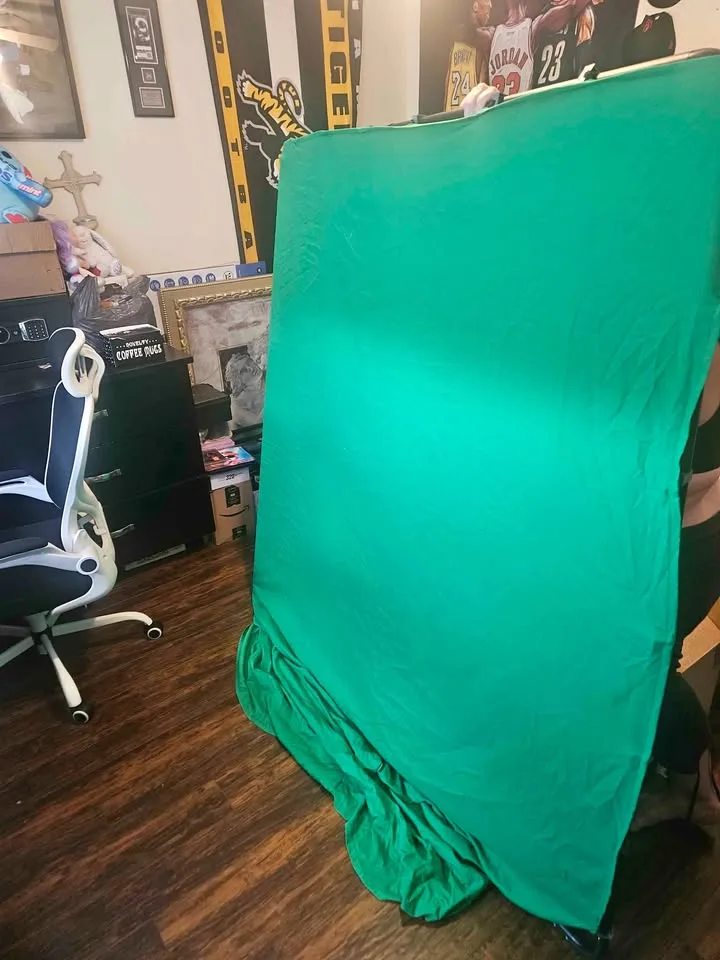 Large Double Layer Green Screen thumbnail