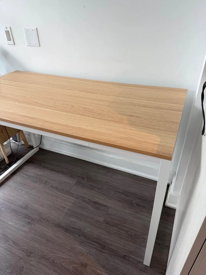 Study/office desk - photo 2