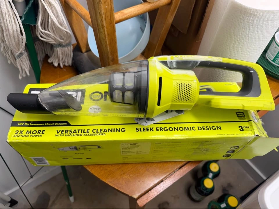 Ryobi ONE+ 18V Cordless Hand Vacuum - photo 3