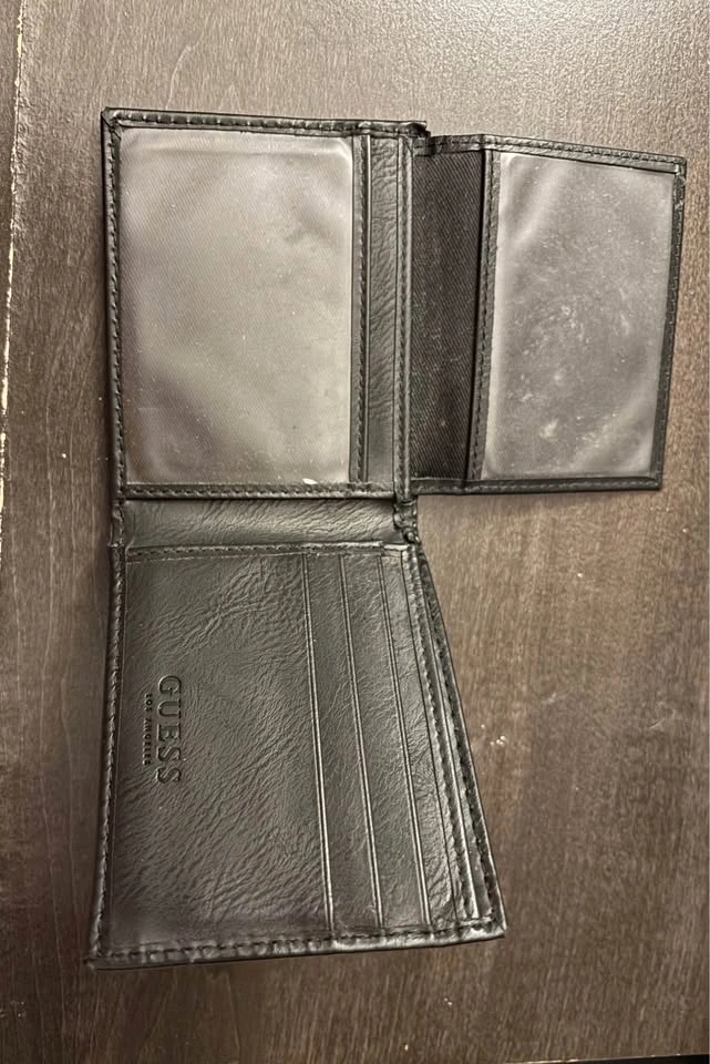 GUESS Los Angeles Men’s Bifold Wallet — Black Leather - photo 3