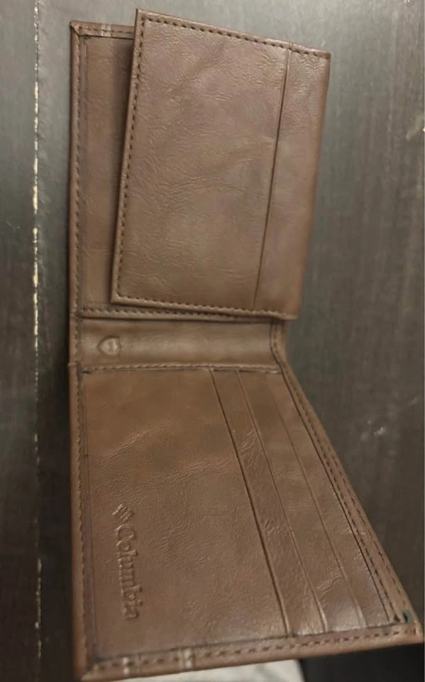 Columbia Men’s Bifold Wallet — Brown Leather - photo 2