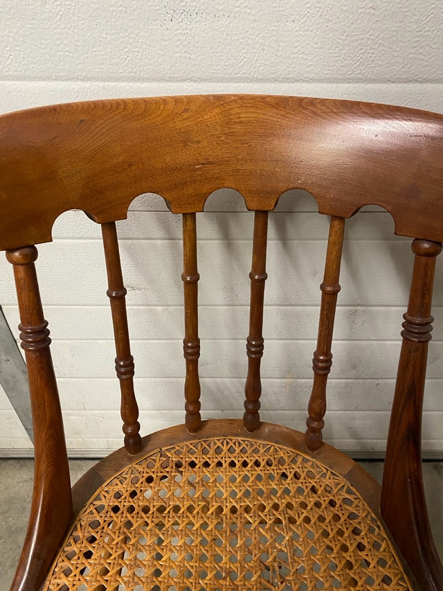 Gunstock Chairs with Caned Seats (Set of 8)🌱 - photo 3