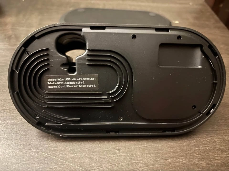 3-in-1 Apple Wireless Charging Station - photo 2
